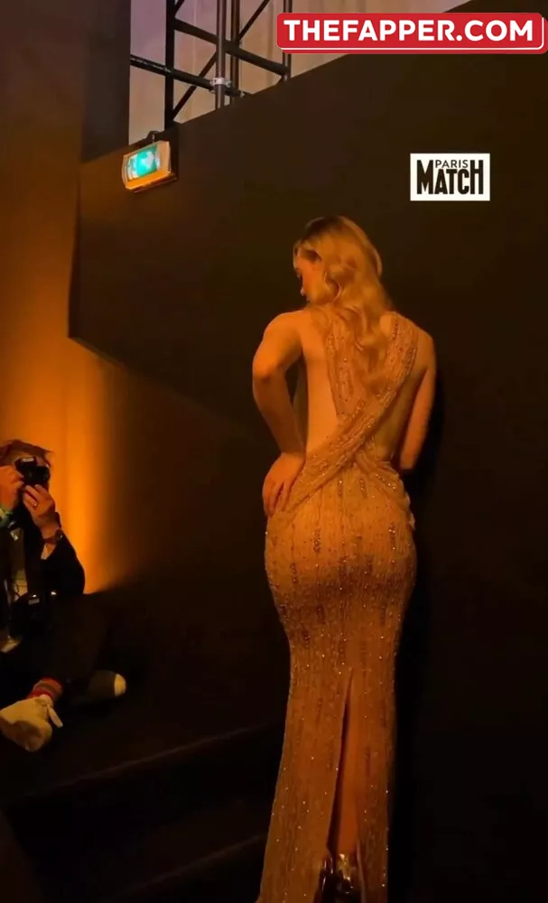 Elle Fanning  Onlyfans Leaked Nude Image #jKmmEp6SY3
