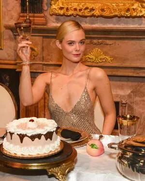 Elle Fanning Onlyfans Leaked Nude Image #jiMQ1h97uY