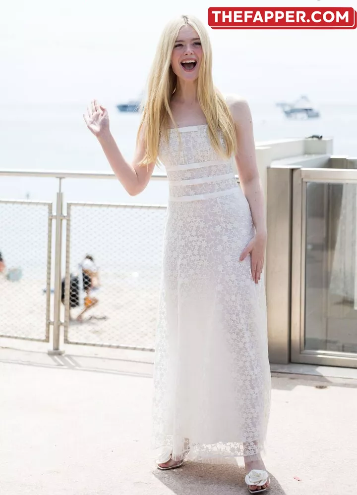 Elle Fanning  Onlyfans Leaked Nude Image #z5470faRkK