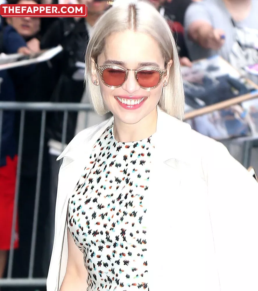 Emilia Clarke  Onlyfans Leaked Nude Image #0ZkgLExAxM