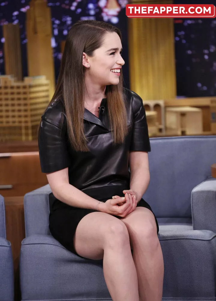 Emilia Clarke  Onlyfans Leaked Nude Image #3R5dgrHyE4