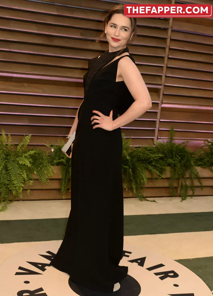 Emilia Clarke  Onlyfans Leaked Nude Image #5WUEm7Ja76