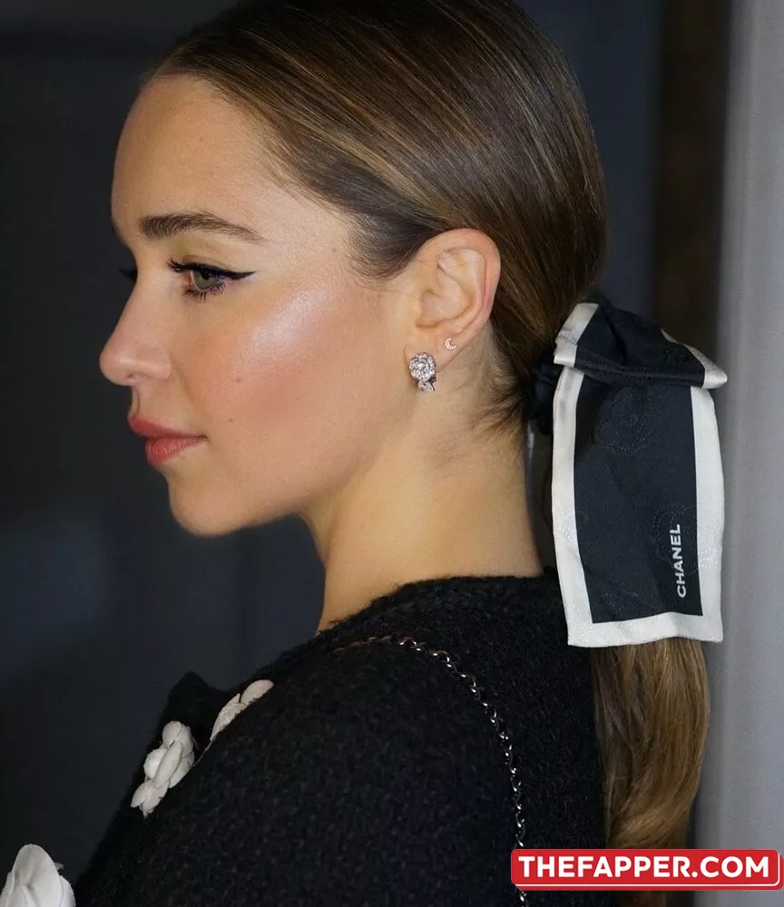 Emilia Clarke  Onlyfans Leaked Nude Image #BfNRkMhxeY