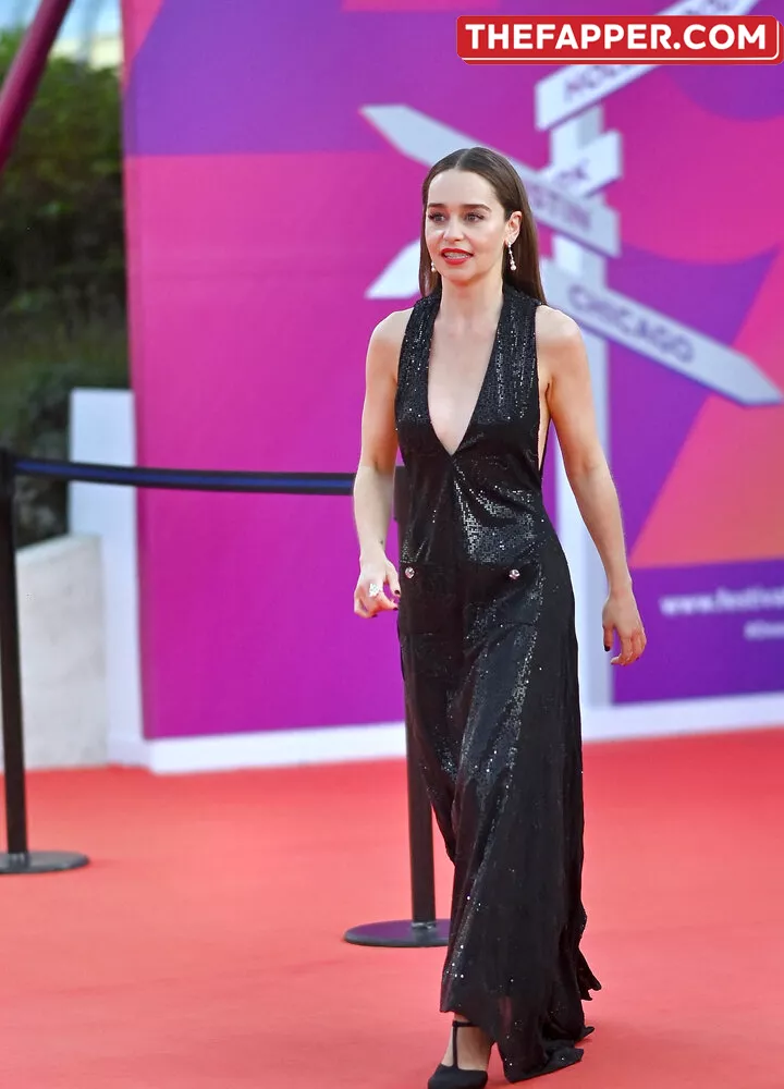 Emilia Clarke  Onlyfans Leaked Nude Image #C1jogzFs37