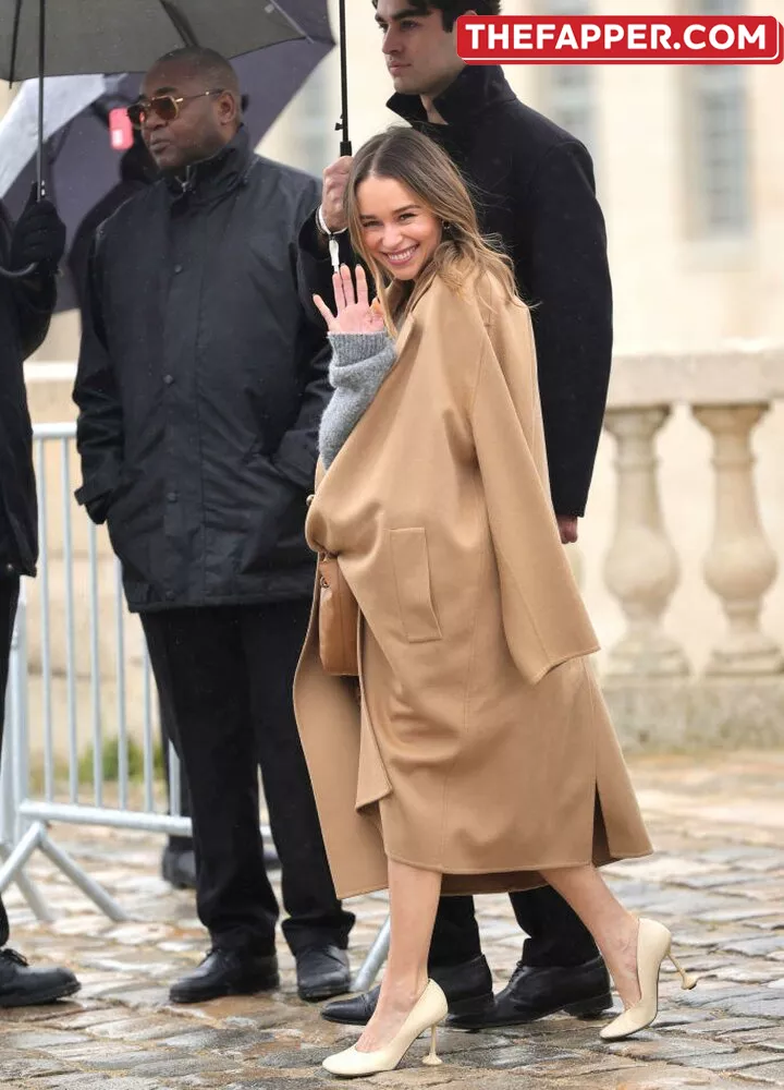 Emilia Clarke  Onlyfans Leaked Nude Image #FZUYZ9pTTD