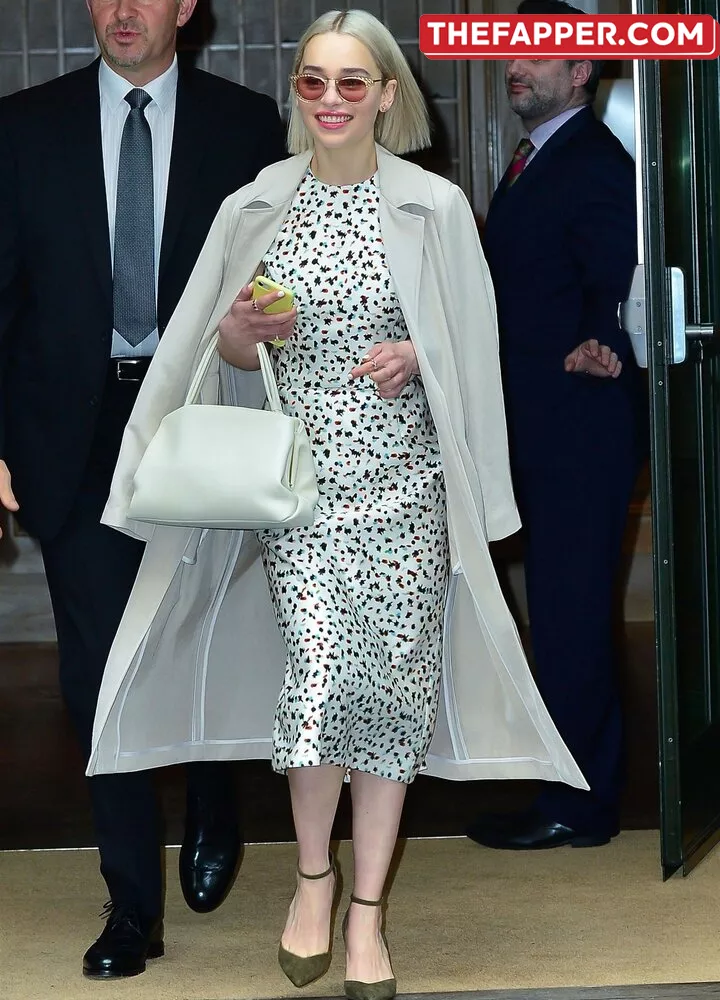 Emilia Clarke  Onlyfans Leaked Nude Image #GIUoOdRBqD