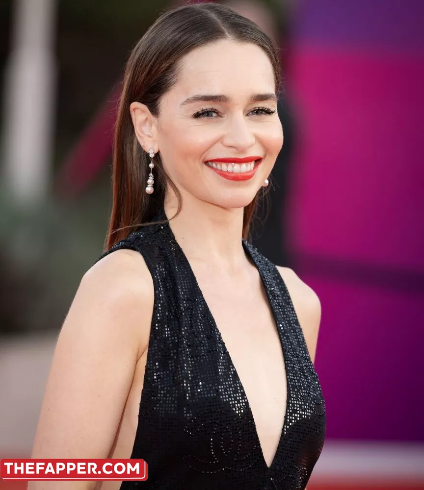Emilia Clarke  Onlyfans Leaked Nude Image #GuX8M6Vo50