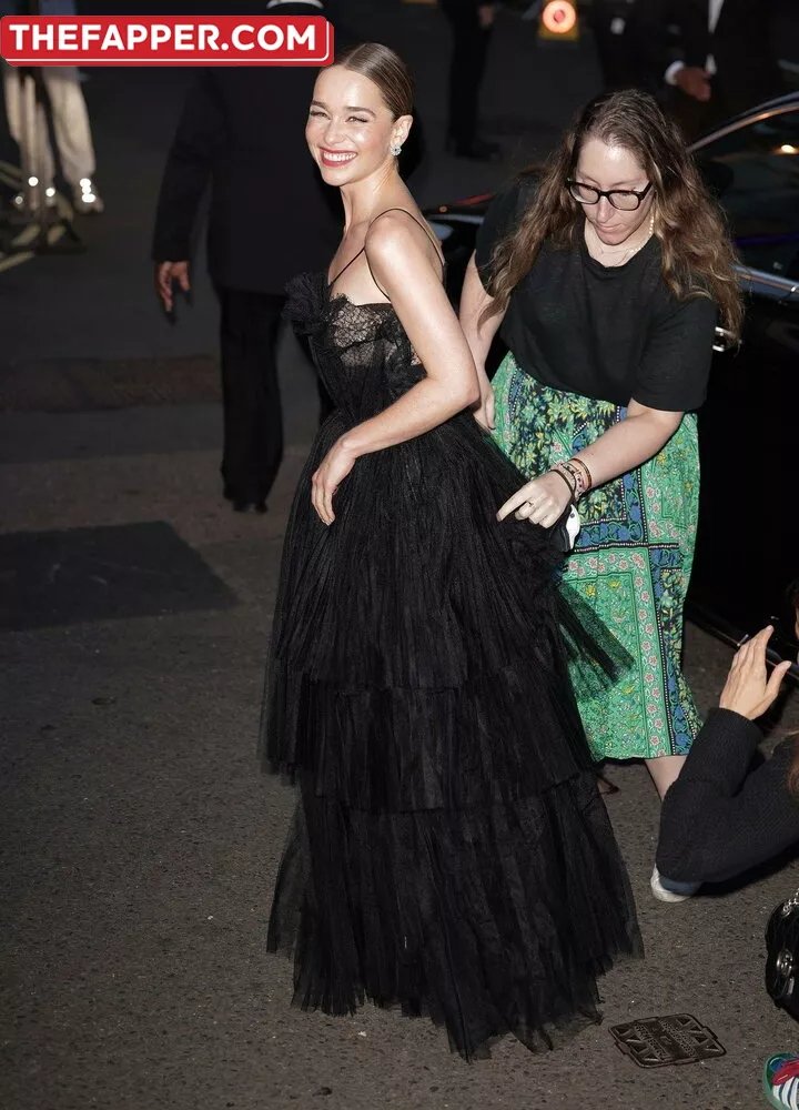 Emilia Clarke  Onlyfans Leaked Nude Image #JCWVyMg9jl