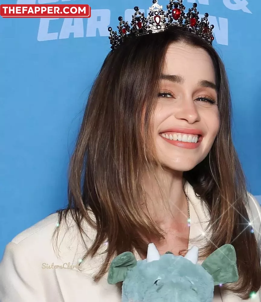Emilia Clarke  Onlyfans Leaked Nude Image #LRflztD56D