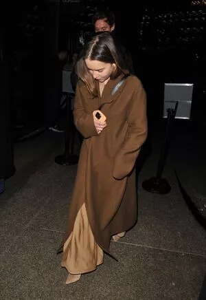 Emilia Clarke #fZuCpsbtLb