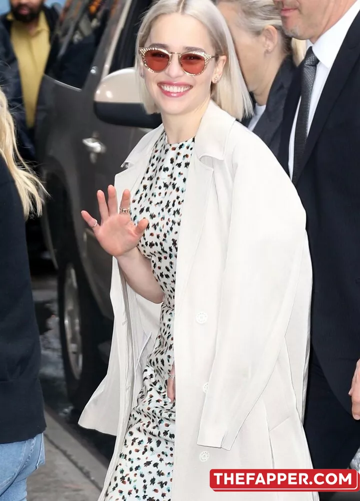 Emilia Clarke  Onlyfans Leaked Nude Image #jQeZrAfgnL
