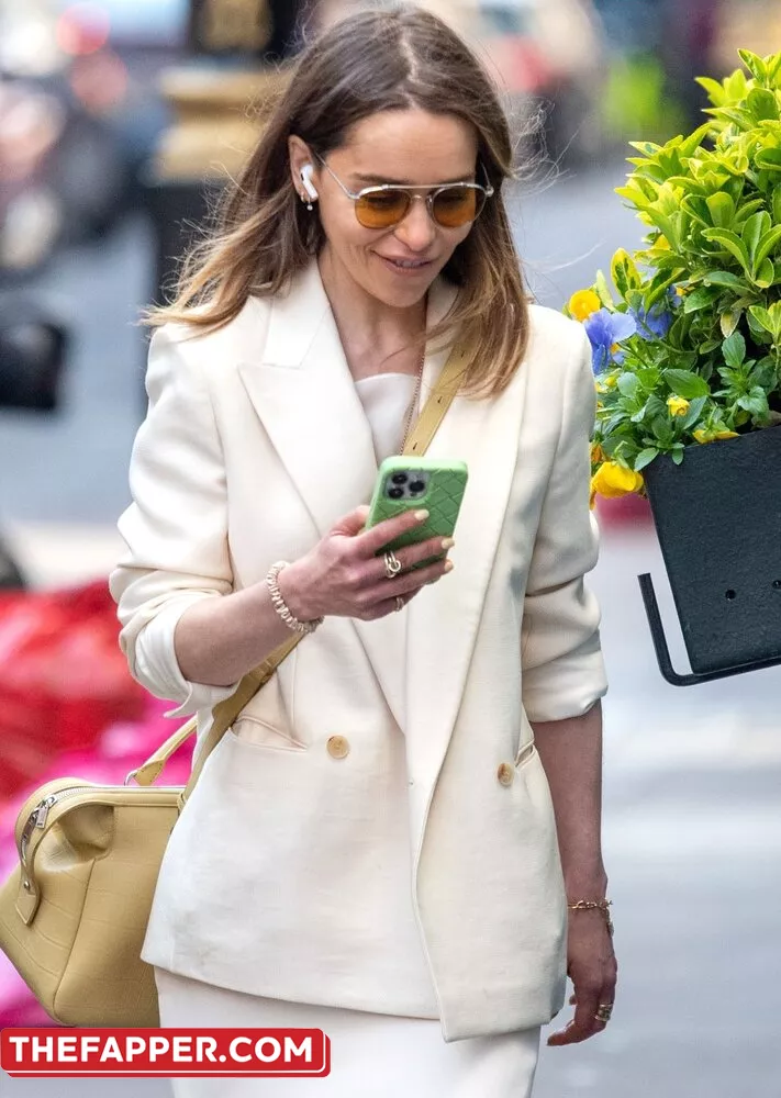 Emilia Clarke  Onlyfans Leaked Nude Image #oKjQMfhSfW
