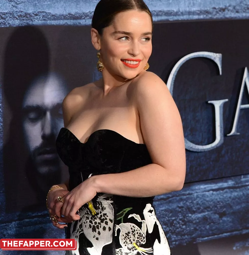 Emilia Clarke  Onlyfans Leaked Nude Image #p0Hod12Vp3