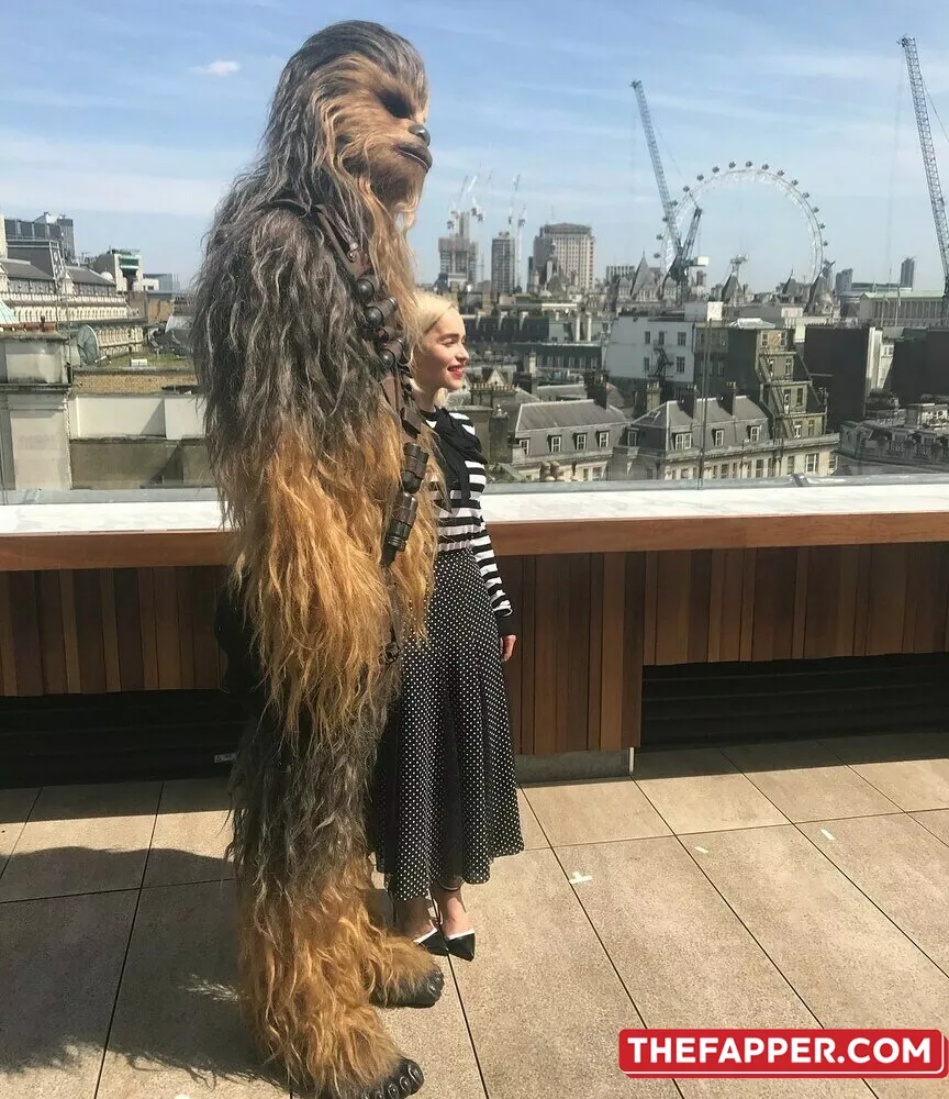 Emilia Clarke  Onlyfans Leaked Nude Image #xcMzygAiXG