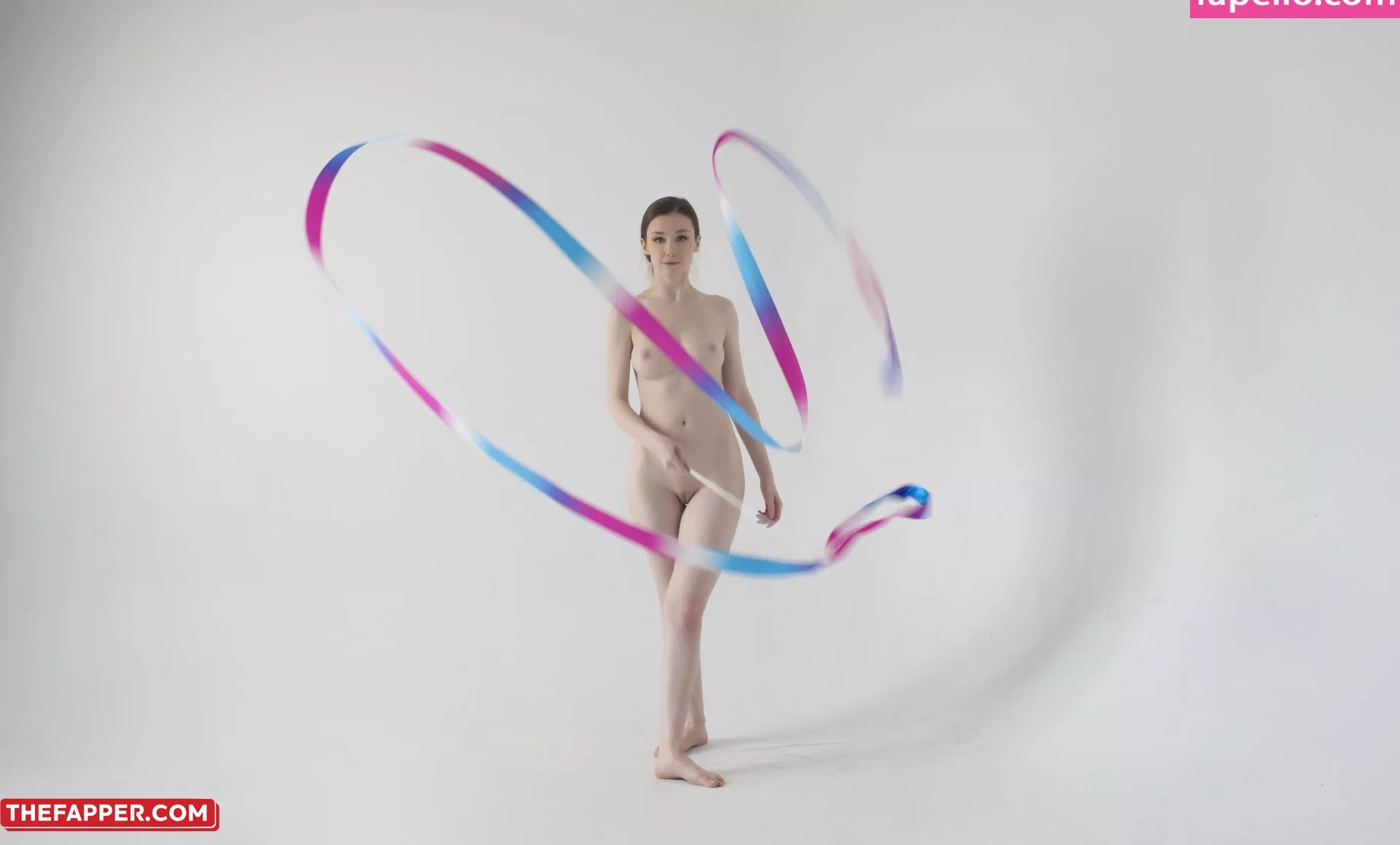 Emily Bloom  Onlyfans Leaked Nude Image #CaeDDB273x