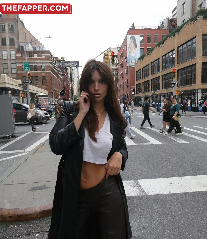 Emily Ratajkowski  Onlyfans Leaked Nude Image #5jPBKHOZjt