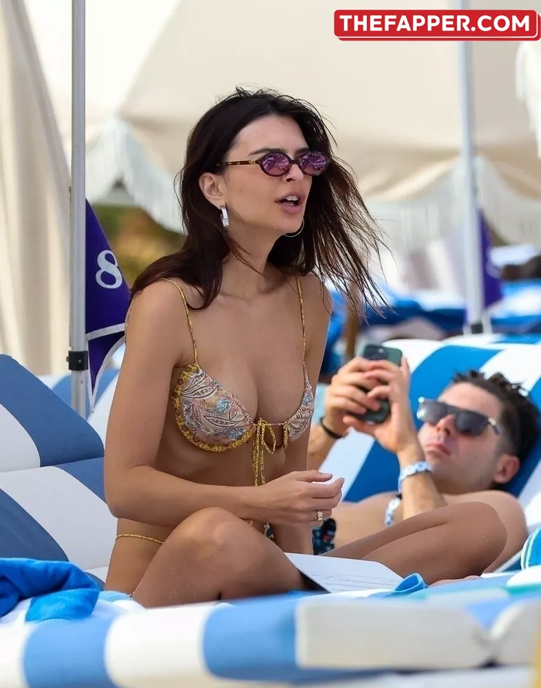 Emily Ratajkowski  Onlyfans Leaked Nude Image #5xRYM0Xntq