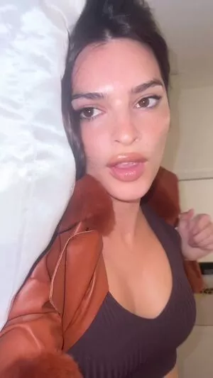 Emily Ratajkowski Onlyfans Leaked Nude Image #7i0SL0DapH