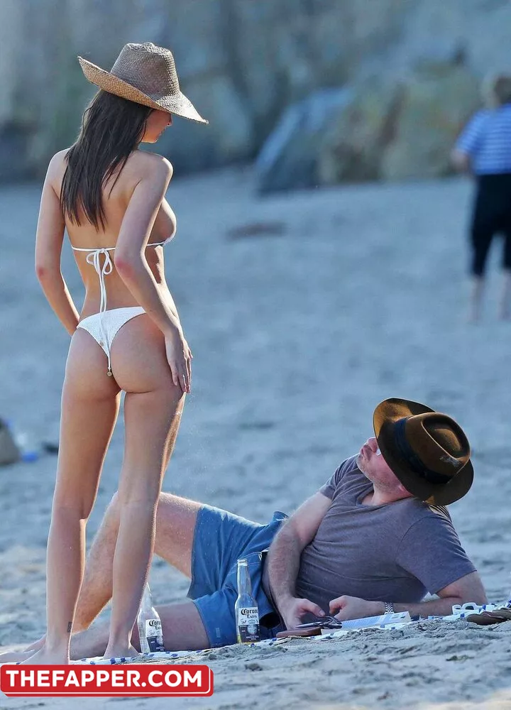 Emily Ratajkowski  Onlyfans Leaked Nude Image #8uQd0eQ7tM