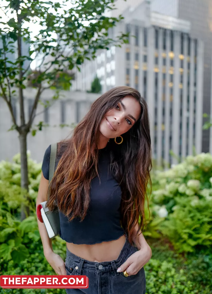 Emily Ratajkowski  Onlyfans Leaked Nude Image #9azcaXOmFF