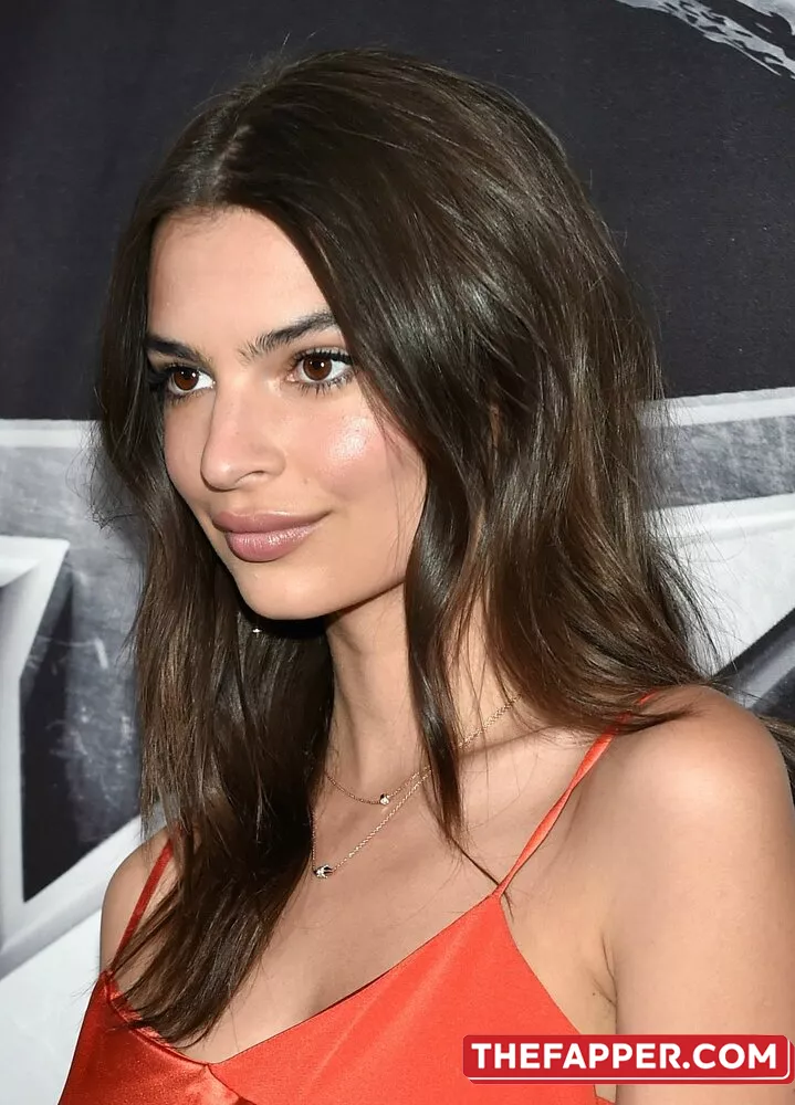Emily Ratajkowski  Onlyfans Leaked Nude Image #AebyQAsoHG