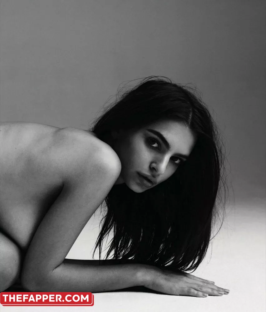Emily Ratajkowski  Onlyfans Leaked Nude Image #G4FieLiurA