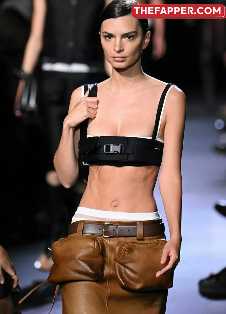 Emily Ratajkowski  Onlyfans Leaked Nude Image #LGzG5e3TUE