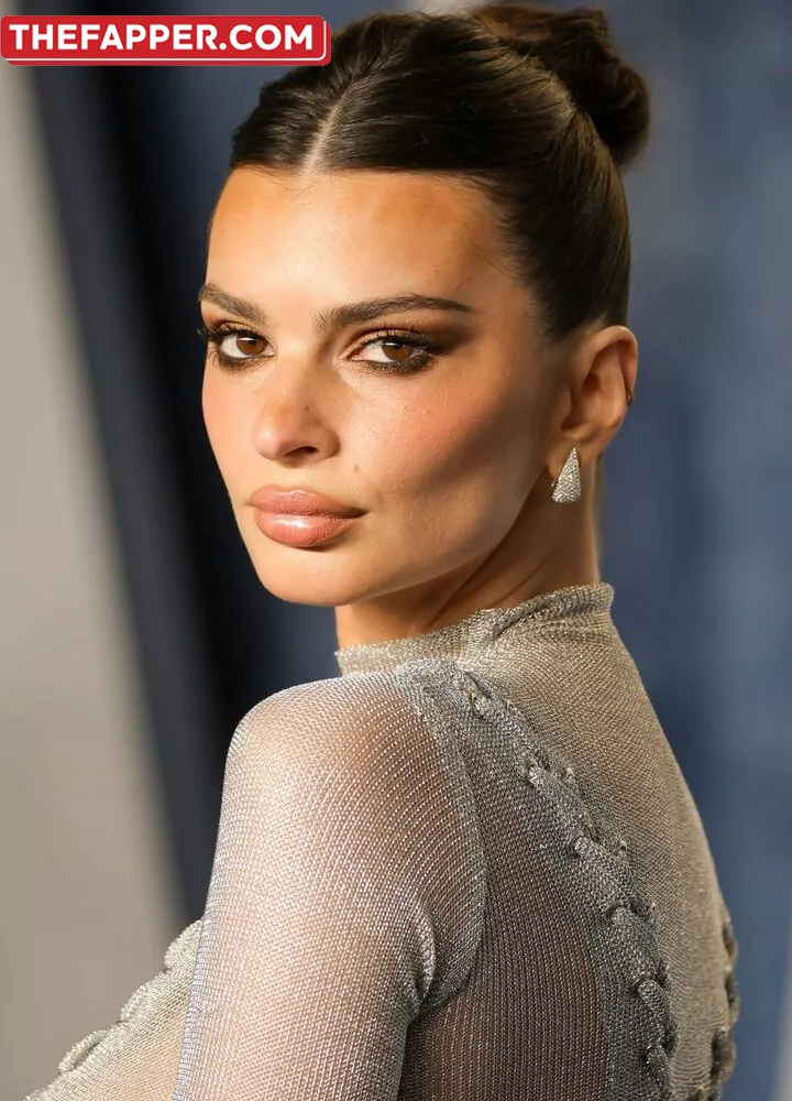 Emily Ratajkowski  Onlyfans Leaked Nude Image #LYbnWAXEAw
