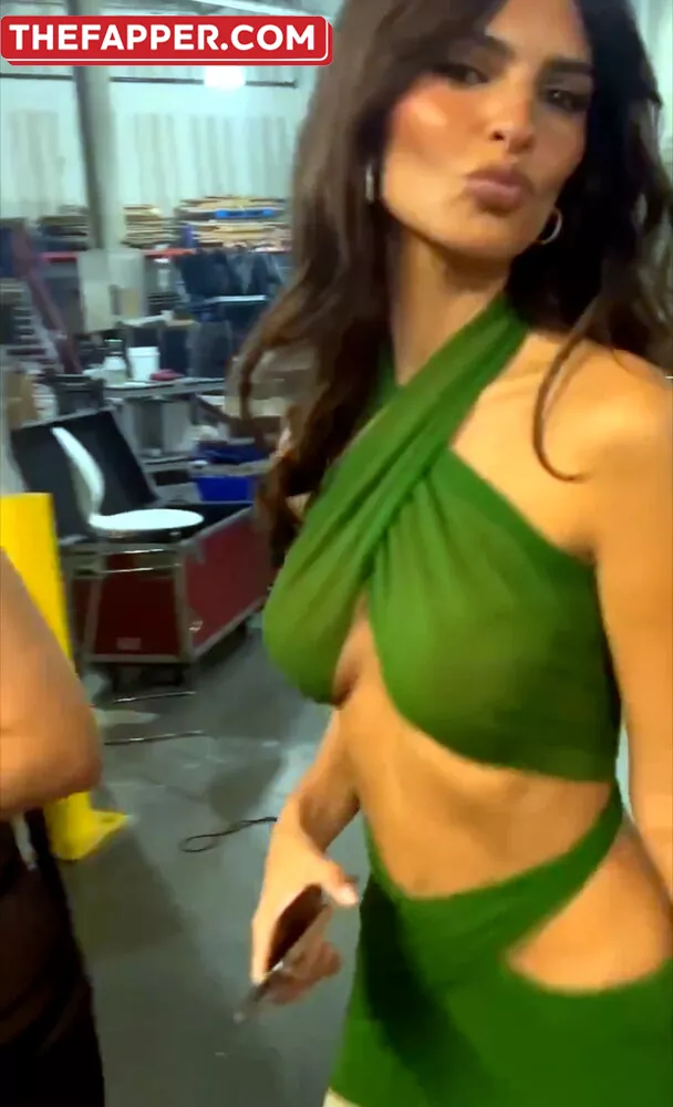 Emily Ratajkowski  Onlyfans Leaked Nude Image #M36prBkSEu