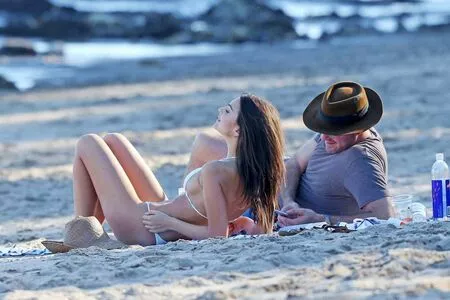 Emily Ratajkowski Onlyfans Leaked Nude Image #T8meH7gnQ9