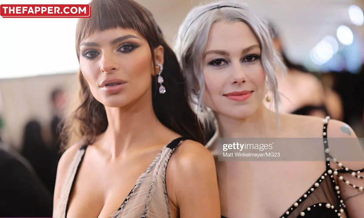 Emily Ratajkowski  Onlyfans Leaked Nude Image #UxqAX8ZWYo