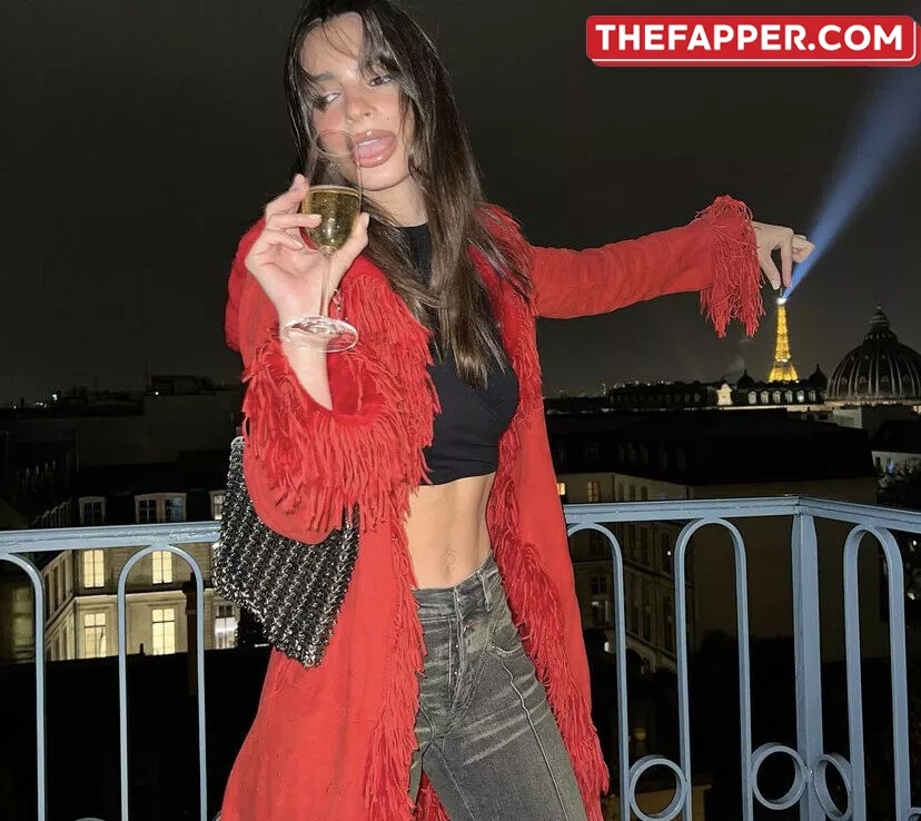 Emily Ratajkowski  Onlyfans Leaked Nude Image #YcL34STLeJ