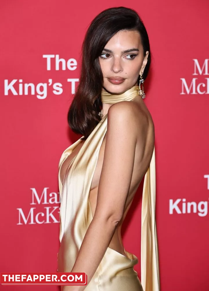 Emily Ratajkowski  Onlyfans Leaked Nude Image #cycfV7zumc