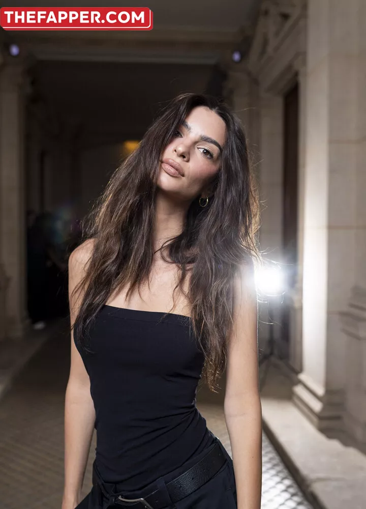 Emily Ratajkowski  Onlyfans Leaked Nude Image #d1CwDkLqrx