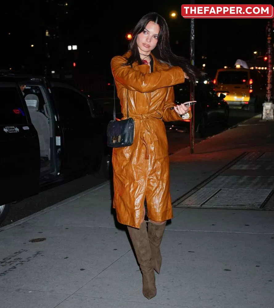 Emily Ratajkowski  Onlyfans Leaked Nude Image #egJFigSYss