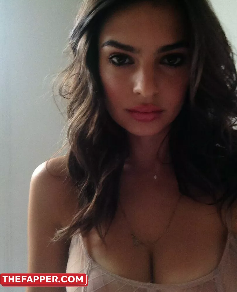 Emily Ratajkowski  Onlyfans Leaked Nude Image #kSZlxUAqVV