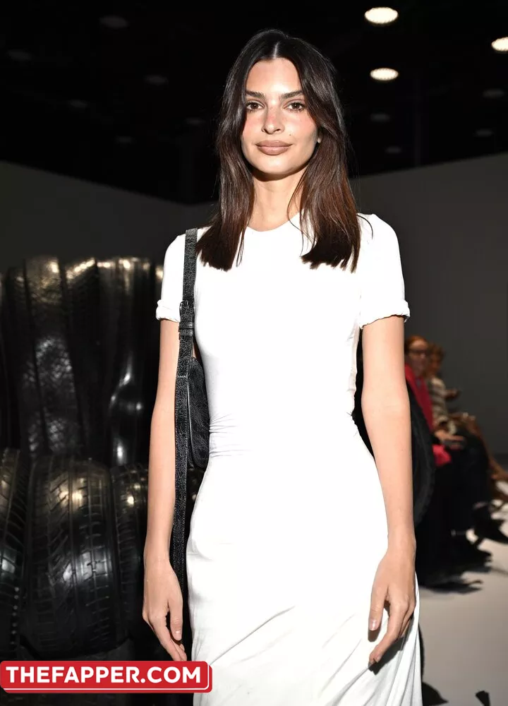 Emily Ratajkowski  Onlyfans Leaked Nude Image #mSA1CFZ9x7