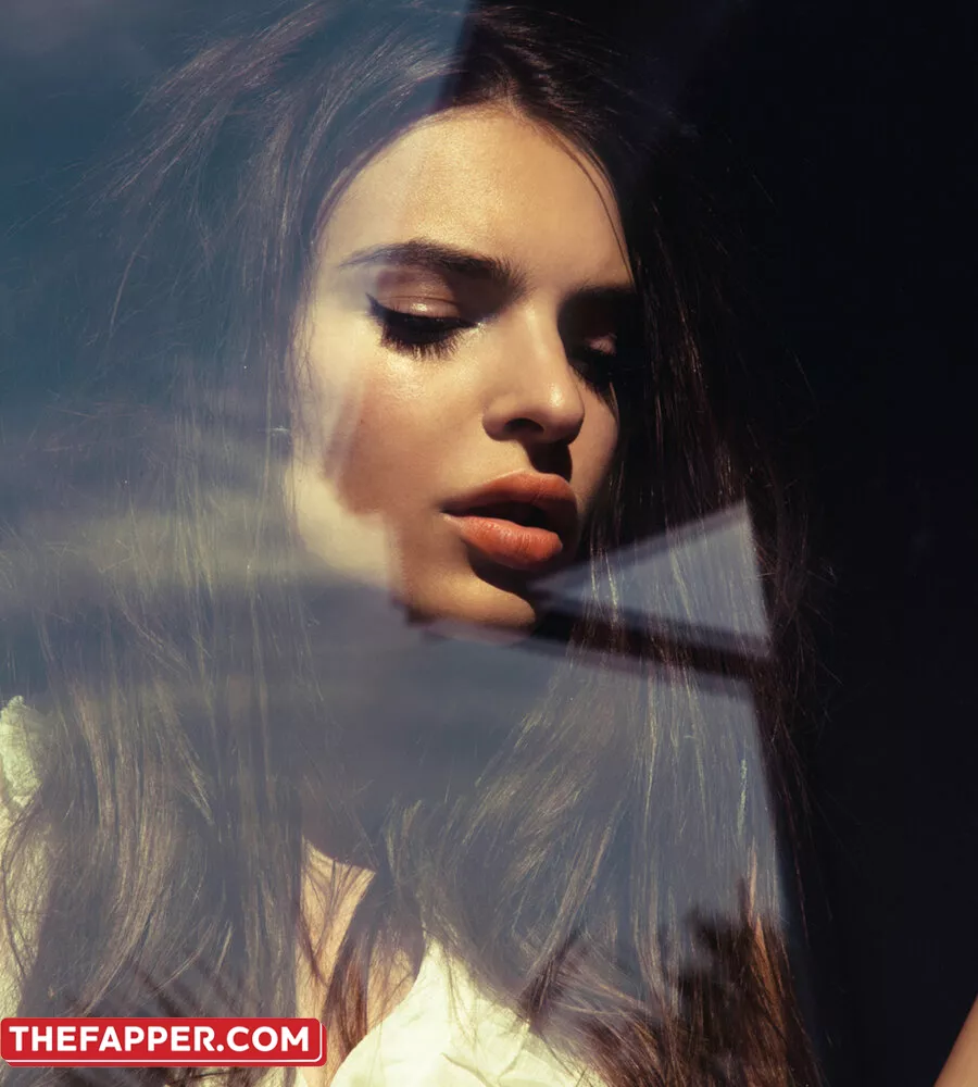 Emily Ratajkowski  Onlyfans Leaked Nude Image #sh0PISYeSV