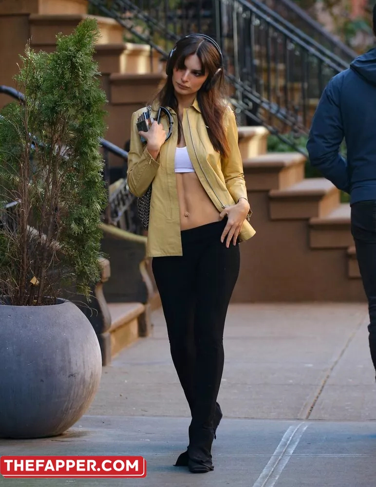 Emily Ratajkowski  Onlyfans Leaked Nude Image #tbfFWhV5nP