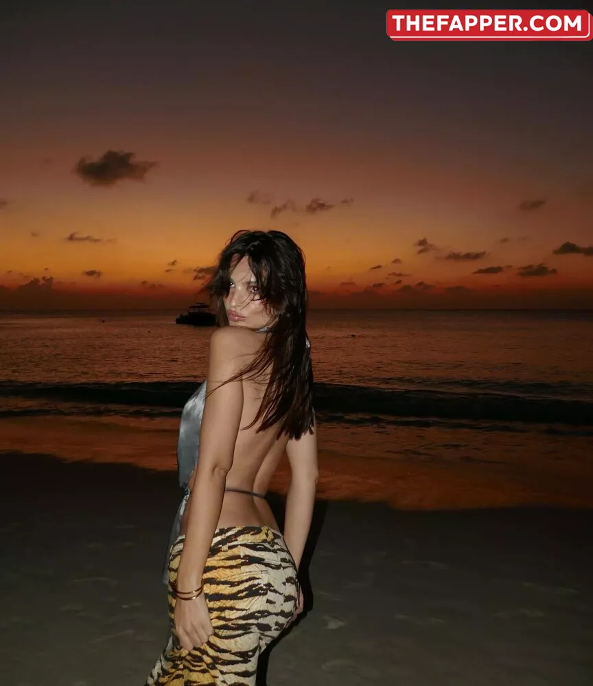 Emily Ratajkowski  Onlyfans Leaked Nude Image #yQWA6SqqMY