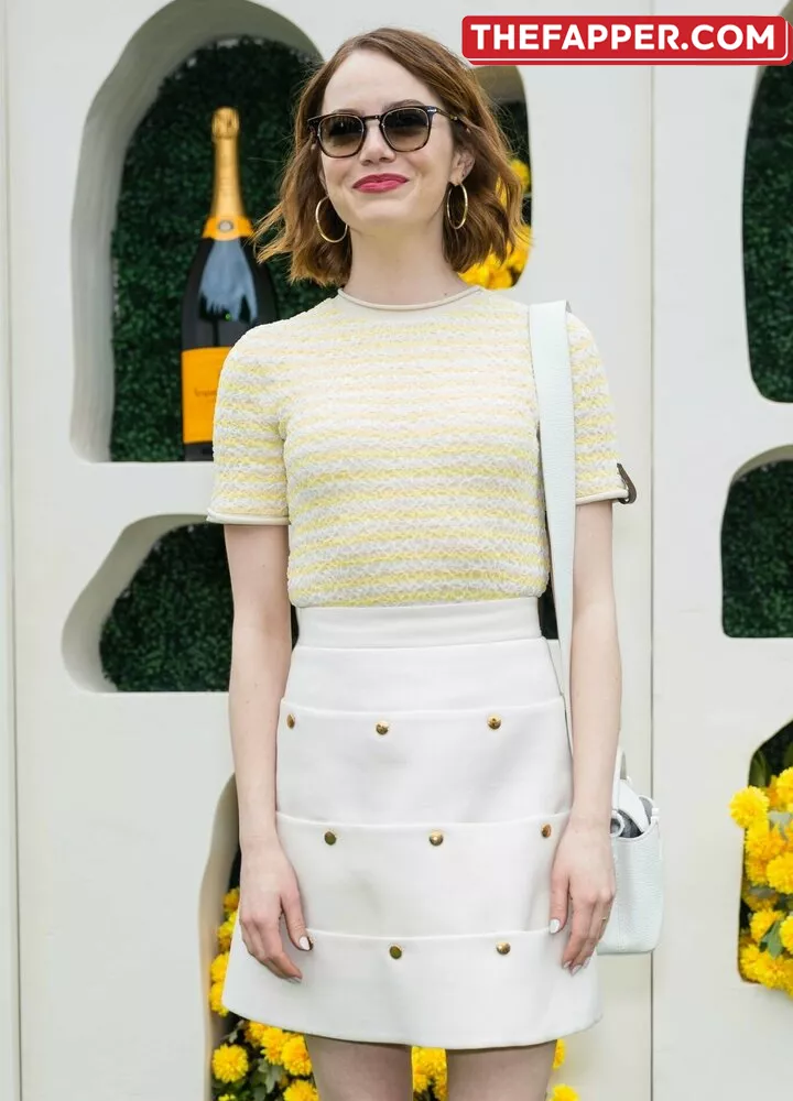 Emma Stone  Onlyfans Leaked Nude Image #4vJeVhxly3