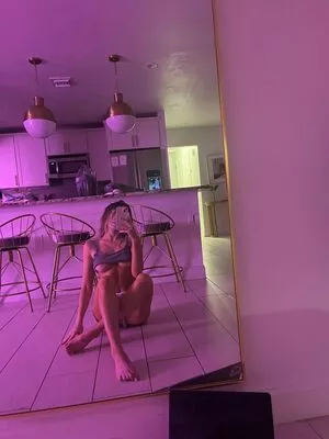Emmy Corinne #VsKM1l2aNy