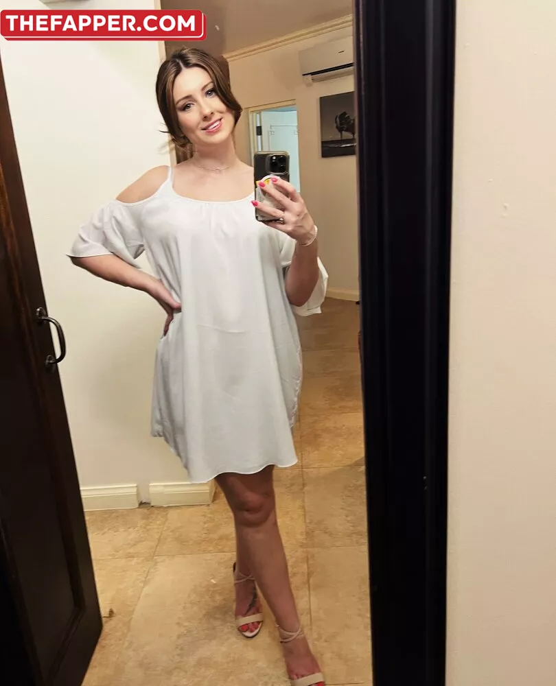 Erinmoore  Onlyfans Leaked Nude Image #KOpo4AcGRv