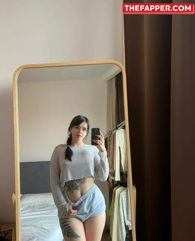 Es.lain  Onlyfans Leaked Nude Image #RIdQkdU7VF