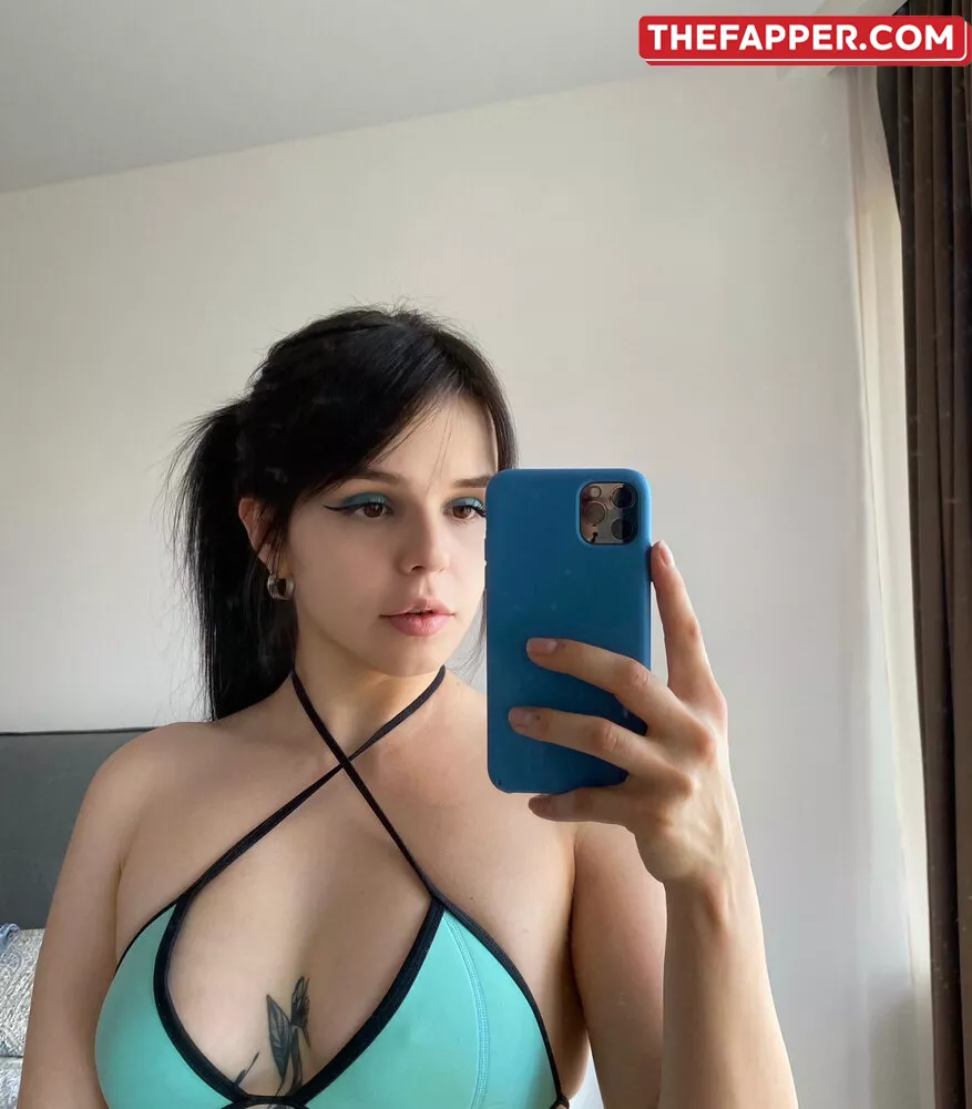 Es.lain  Onlyfans Leaked Nude Image #TodLR9WcHL