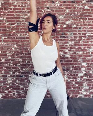 Gabbie Hanna #eA1Zm0rE8K