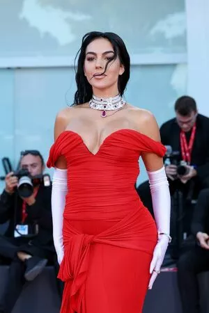 Georgina Rodriguez OnlyFans Leak M2W7cn7aBf