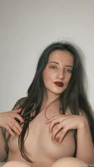 Geralleal_1417 Onlyfans Leaked Nude Image #D5bqL0FA19