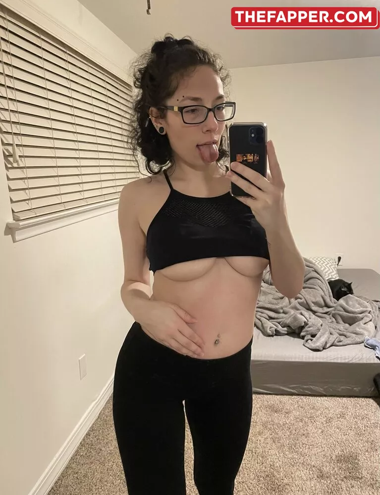 Ghostlygothx  Onlyfans Leaked Nude Image #1uopRv7naz