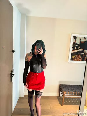 Greydesire69 #0hxoqzBZU7